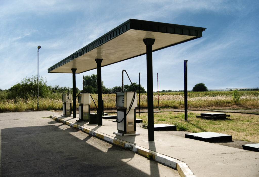 posto bandeira branca ou embandeirado